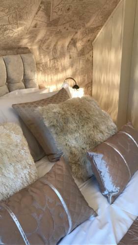 Villa Luxury 3 Bed Home By The Lake