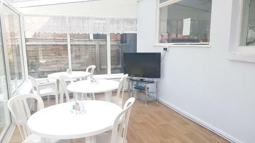Hostal Carmel Serviced Rooms