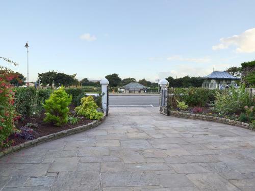 Sandfield The Promenade