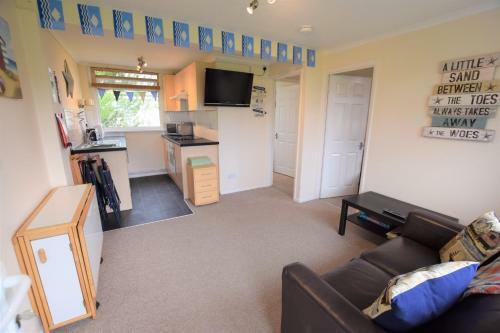 44 Sandown Bay Holiday Centre