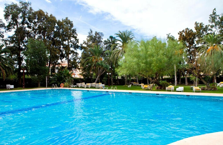 Hotel Intelier Orange