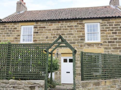 2 Church Cottages, Scarborough