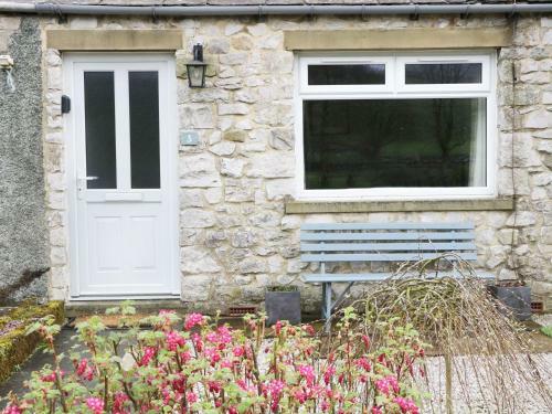 3 Overlands, Settle