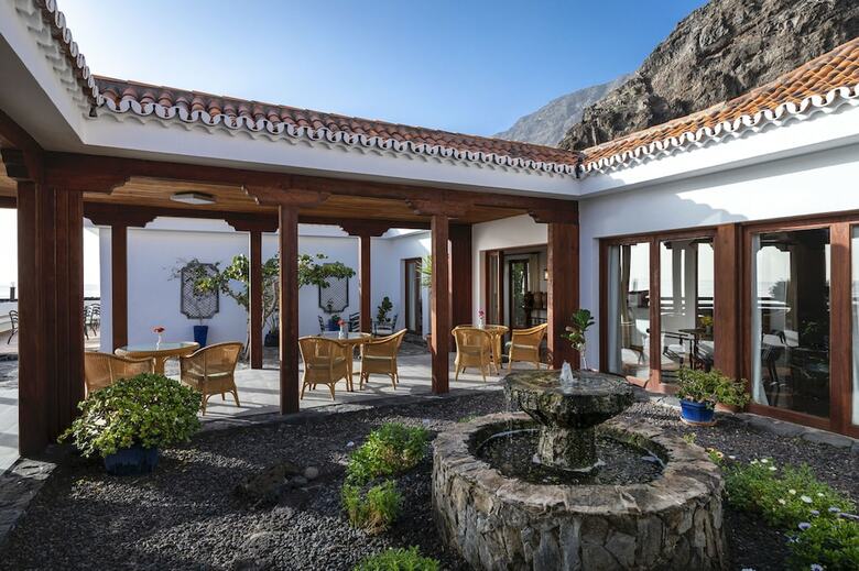 Hotel Parador De El Hierro