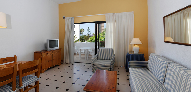 Apartamentos Hg Cristian Sur