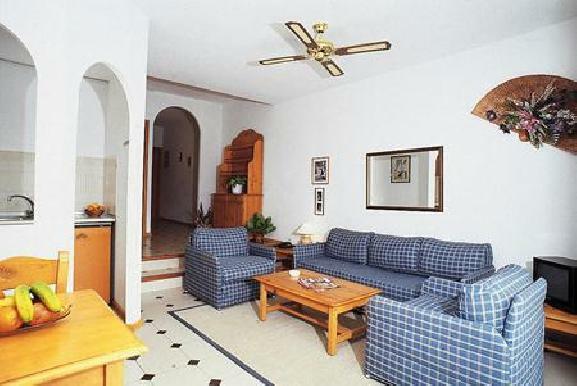 Apartamentos Hg Cristian Sur