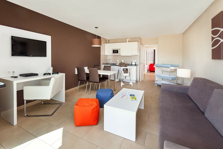 Aparthotel Playaolid Suites&apartments