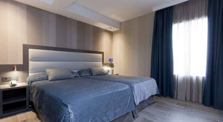 Hotel Reina Cristina