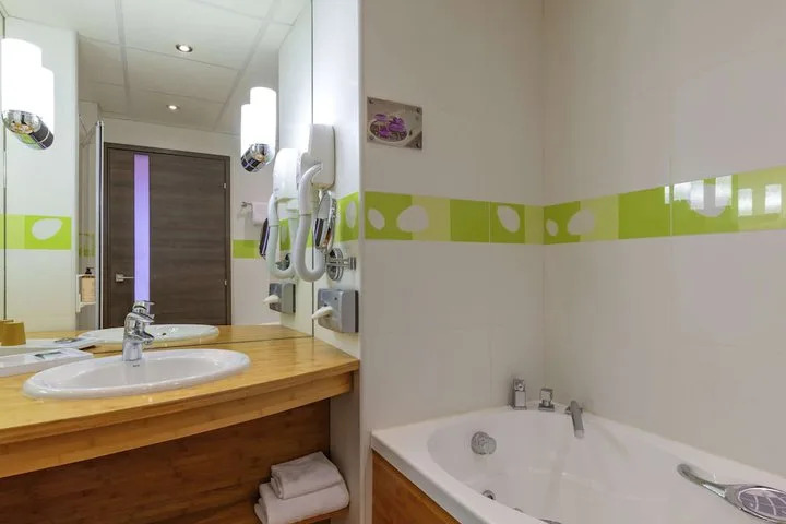 Hotel Mercure Lyon L Isle D Abeau 3