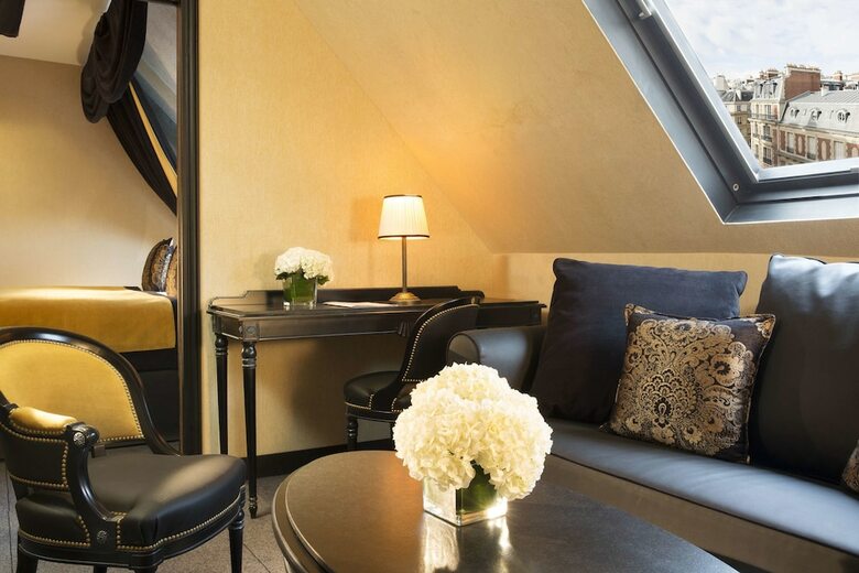 Hotel Le Belmont Champs Elys�es