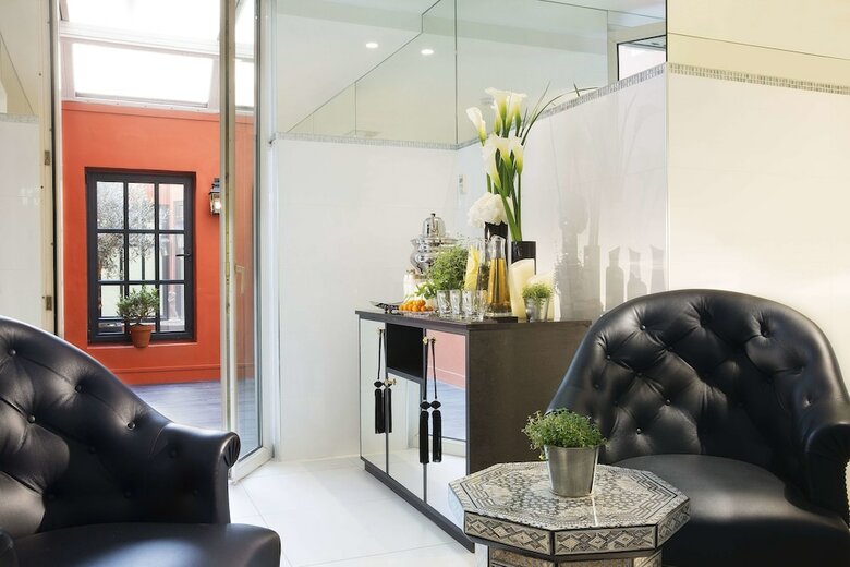 Hotel Le Belmont Champs Elys�es