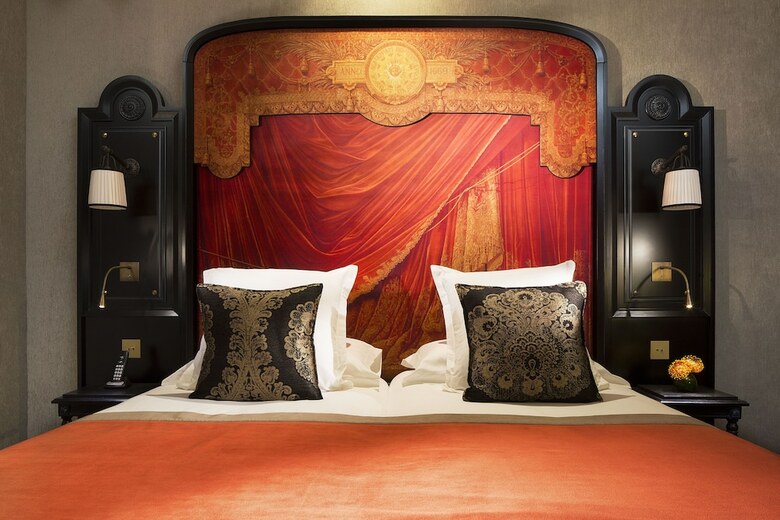 Hotel Le Belmont Champs Elys�es