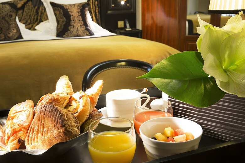 Hotel Le Belmont Champs Elys�es