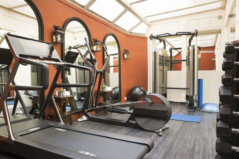 Hotel Le Belmont Champs Elys�es