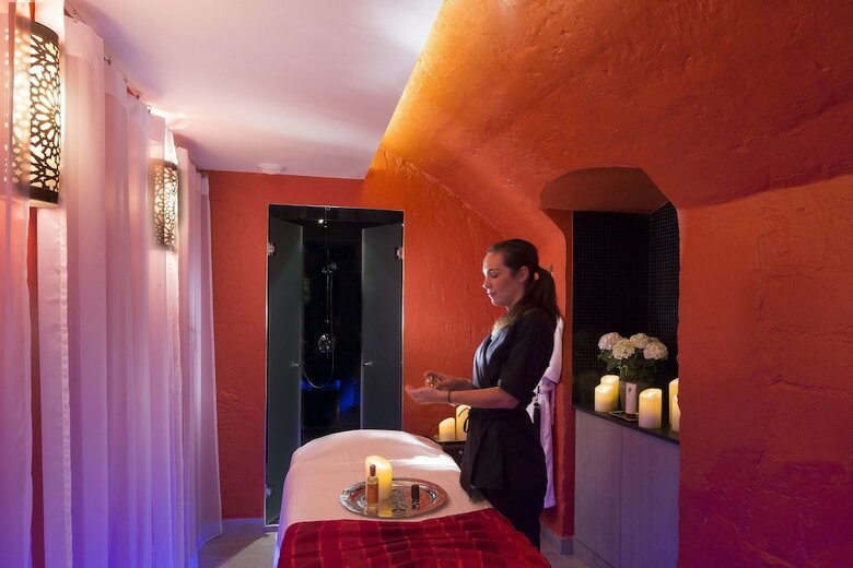 Hotel Le Belmont Champs Elys�es