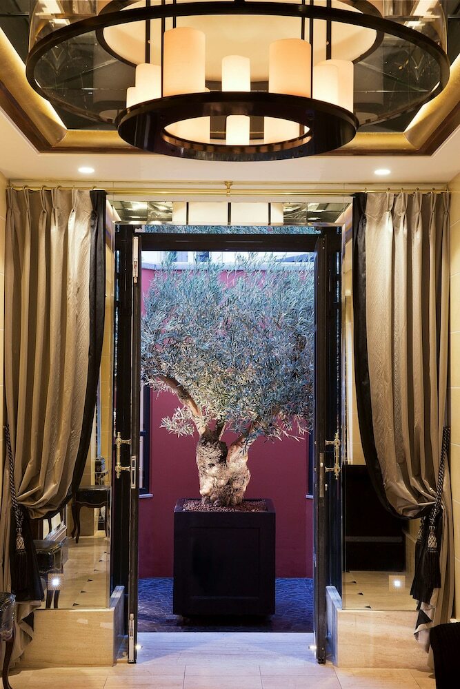 Hotel Le Belmont Champs Elys�es