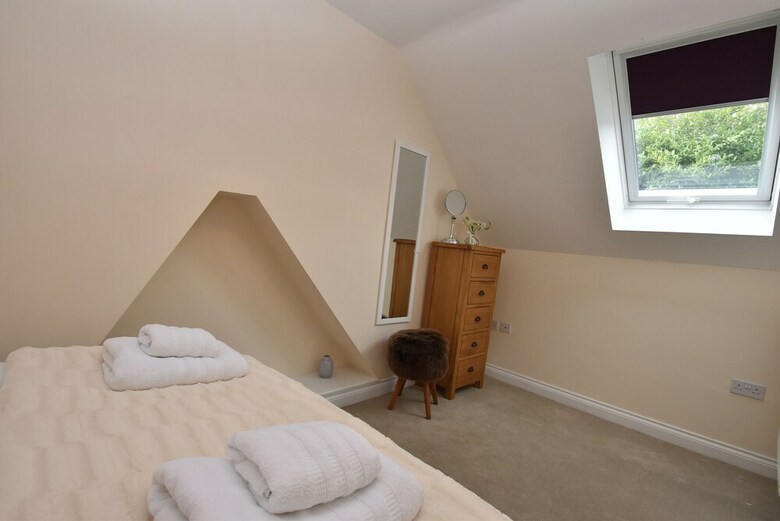 Curlew House