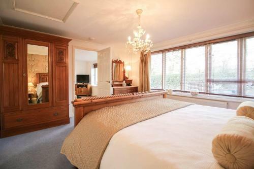 Atlantic Cottage At Rosevidney Manor