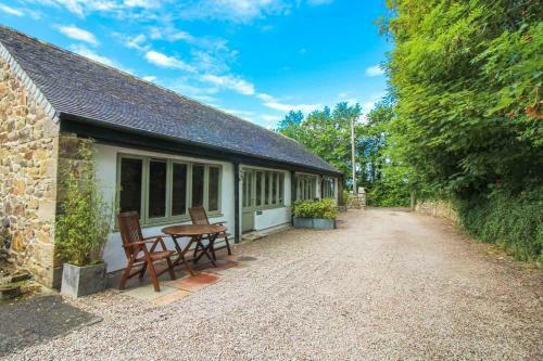 Atlantic Cottage At Rosevidney Manor