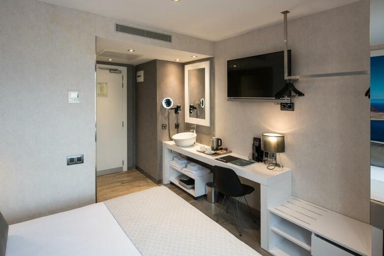 Hotel Catalonia Gran V�a Bcn