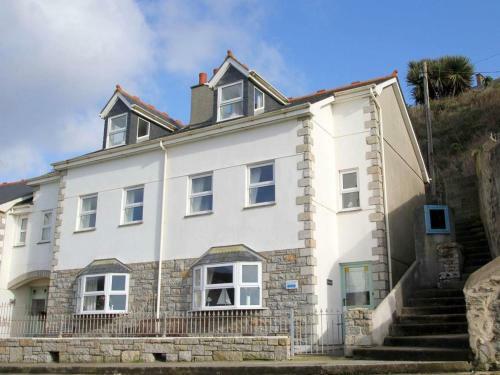 Sea Star, Porthleven
