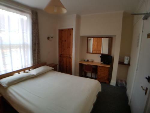 Hostal Everley Guest House