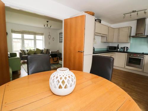 The Bungalow, Pwllheli