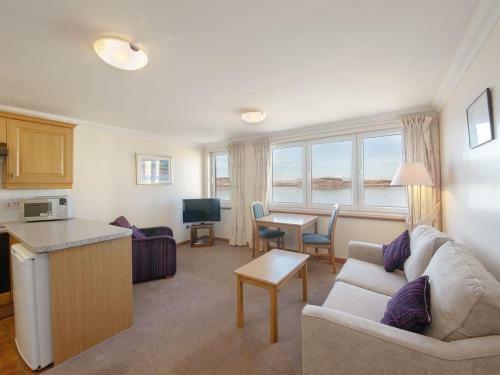 No 1 Esplanade Court