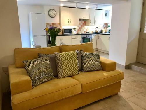 Quarters - Abingdon Road Apartment