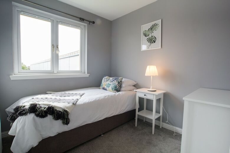 Villa Lomond Serviced Apartments- Muir House