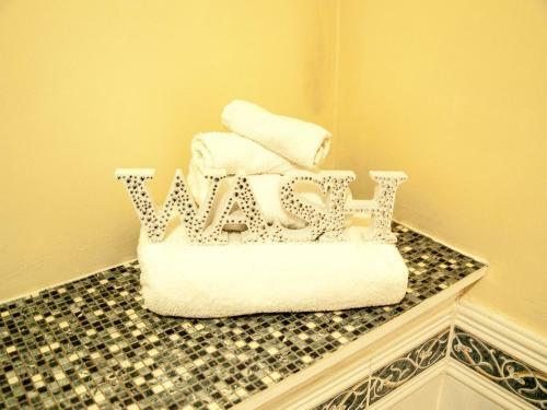 King Court Apartment