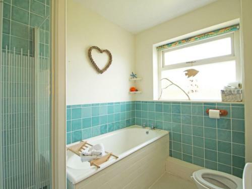 Holiday Home Ty Cei