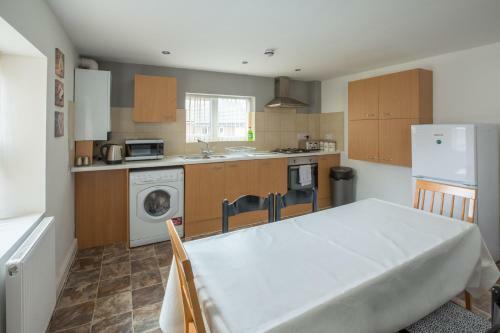 Holmes & Hunters - Bentinck Road Apartments