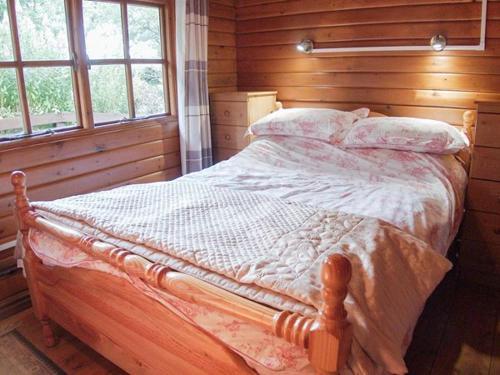 The Log Cabin, Newcastle Emlyn