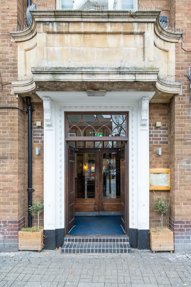 Hotel The White Hart Newmarket By Marston's Inns