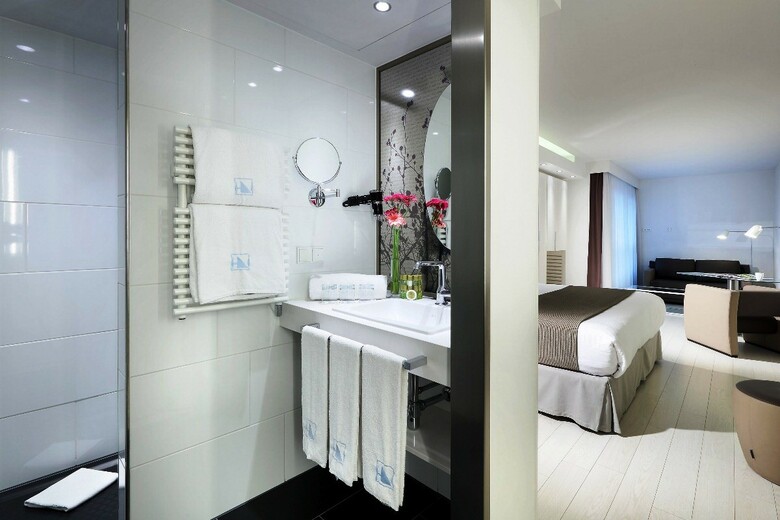 Hotel Eurostars Book