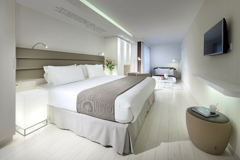 Hotel Eurostars Book