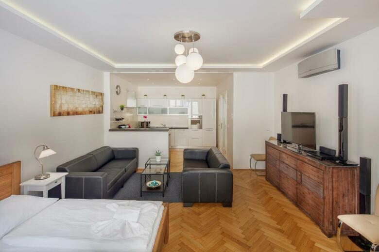 Hotel Old Town Square Apartments
