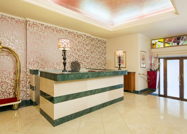 Hotel Mamaison Residence Downtown Prague