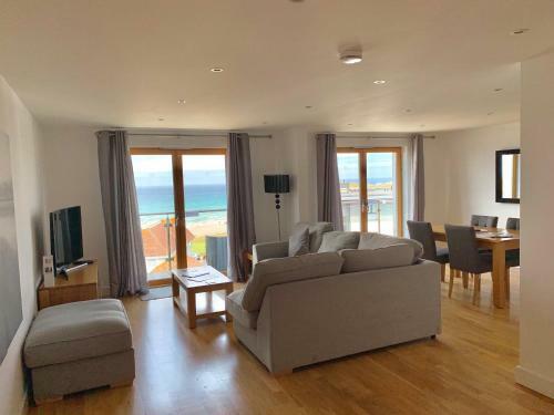 4-bedroom Penthouse - Fistral Beach