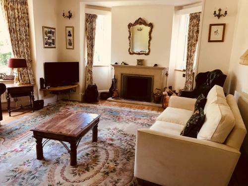 Bed & Breakfast Tresillian House