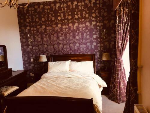 Bed & Breakfast Brass Castle Country House Accommodation