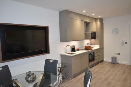 Shortletting By Centro Apartments Milburn House - Mk