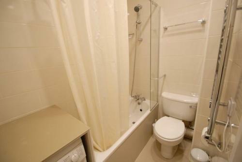 Stay-in Apartments Queensway