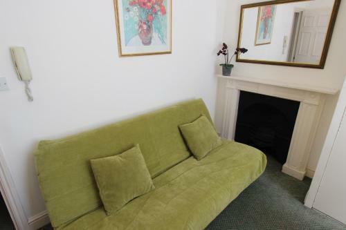 Stay-in Apartments Queensway