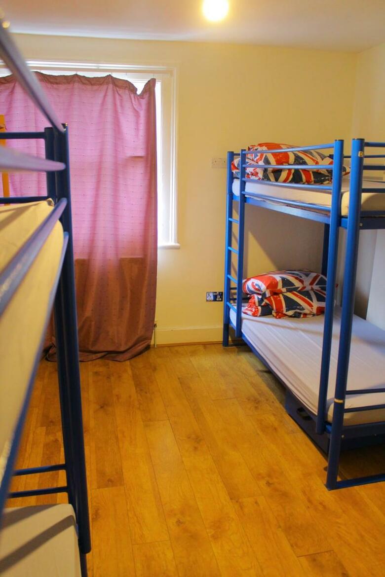Albergue Saint James Backpackers