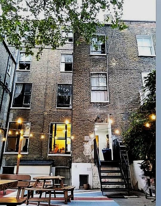 Albergue Saint James Backpackers