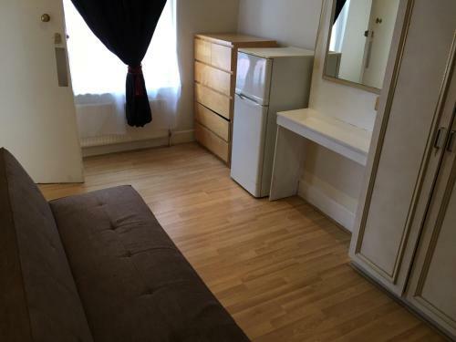 Hyde Park Rooms & Apartments