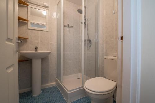 Hostal Two Bedroom Serviced And Fully Equipped House