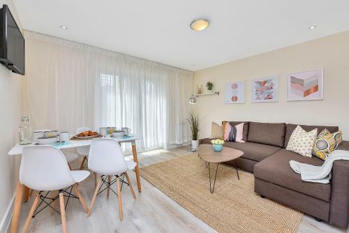 Fmp Apartments